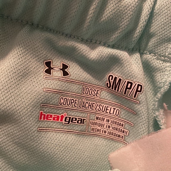 Under Armour Shorts - Picture 3 of 3